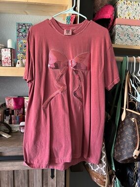 Comfort Colors Pink Sequin Bow Short Sleeve Tee
